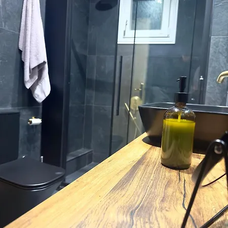 Individualliving 4 Excellent Location! ! !